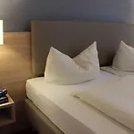 Stadthotel-garni Smutje