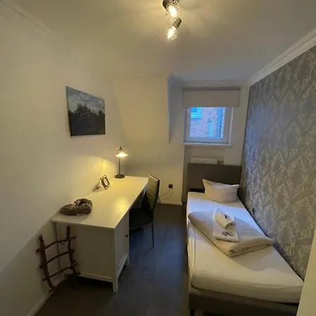 Stadthotel-garni Smutje 3*