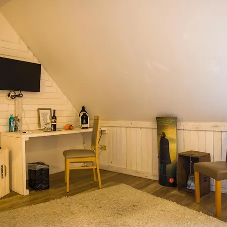 Stadthotel-garni Smutje מלון 3*