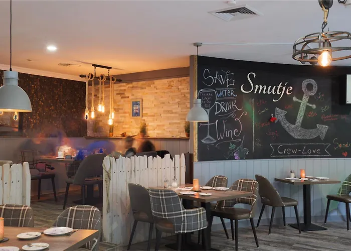Stadthotel-garni Smutje فندق