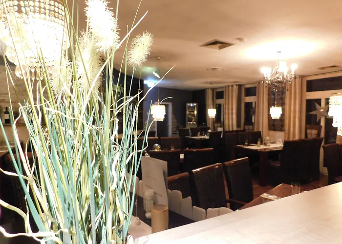 فندق Stadthotel-garni Smutje 3*