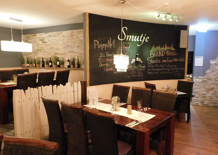 Stadthotel-garni Smutje فندق 3*