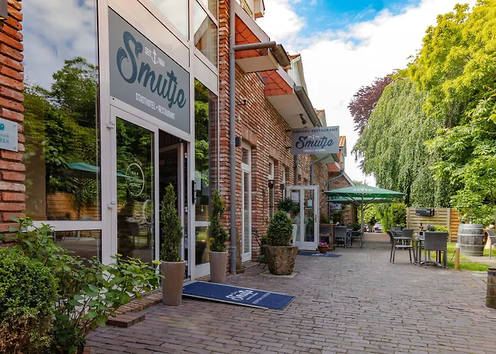 فندق Stadthotel-garni Smutje 3*