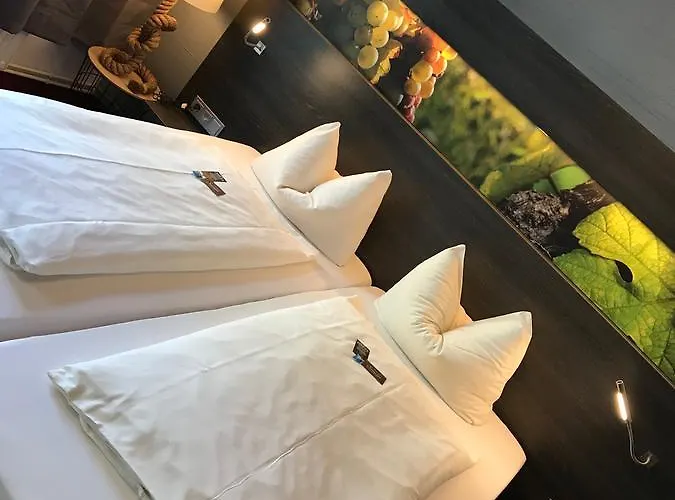 Stadthotel-garni Smutje فندق 3*